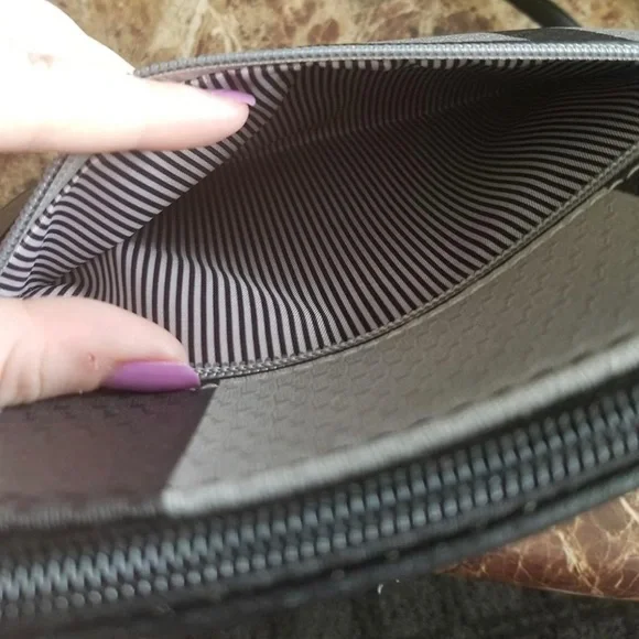 COPY - NWT Lightweight Medium Dome Crossbody Shoulder Bag with Tassel | Plaid P… - Picture 3 of 11